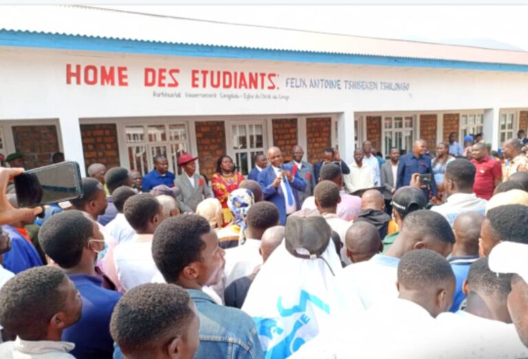 Partenariat Gouvernement-ECC : à l&rsquo;UNIKAZ, Basengezi Katintima inaugure les homes des professeurs et des étudiants baptisés Felix-Antoine Tshisekedi Tshilombo