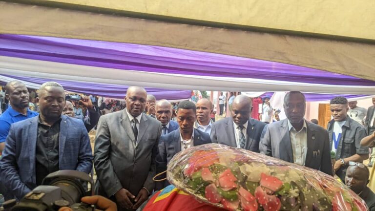 Page noire : Le sénateur Basengezi Katintima rend homage à Kaliba Pardonne, d&rsquo;heureuse mémoire